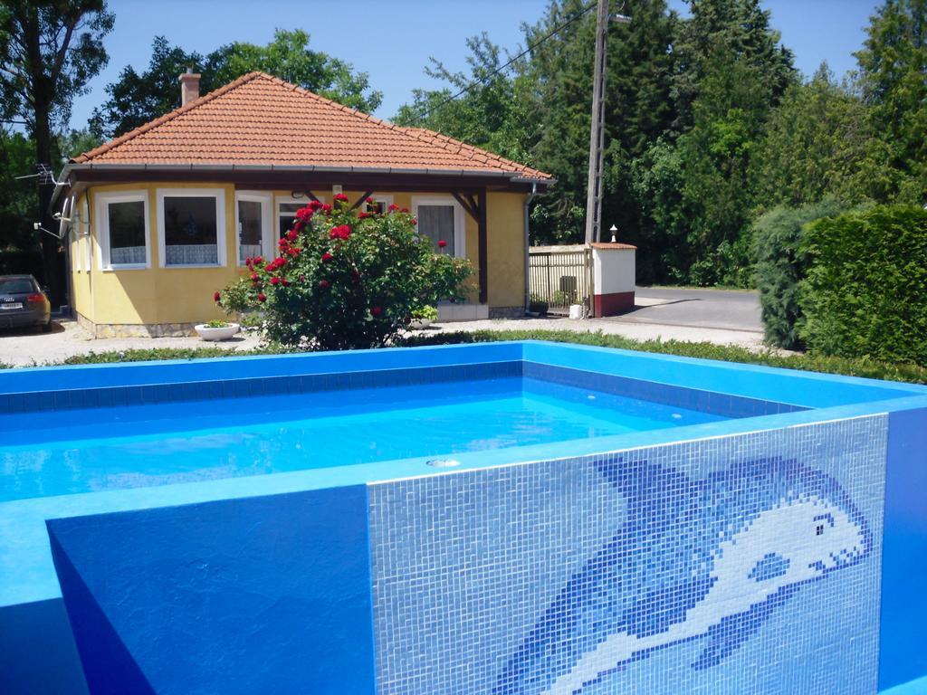 Tulipan Bungalow Camping Resort เจเนชดิแอช ภายนอก รูปภาพ