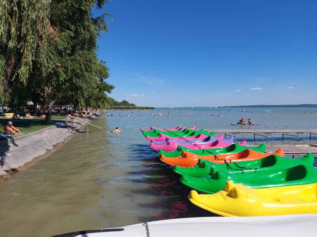 Tulipan Bungalow Camping Resort เจเนชดิแอช ภายนอก รูปภาพ