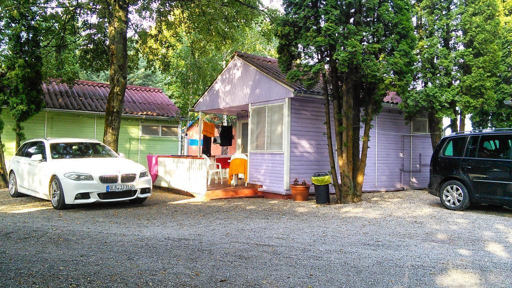 Tulipan Bungalow Camping Resort เจเนชดิแอช ภายนอก รูปภาพ